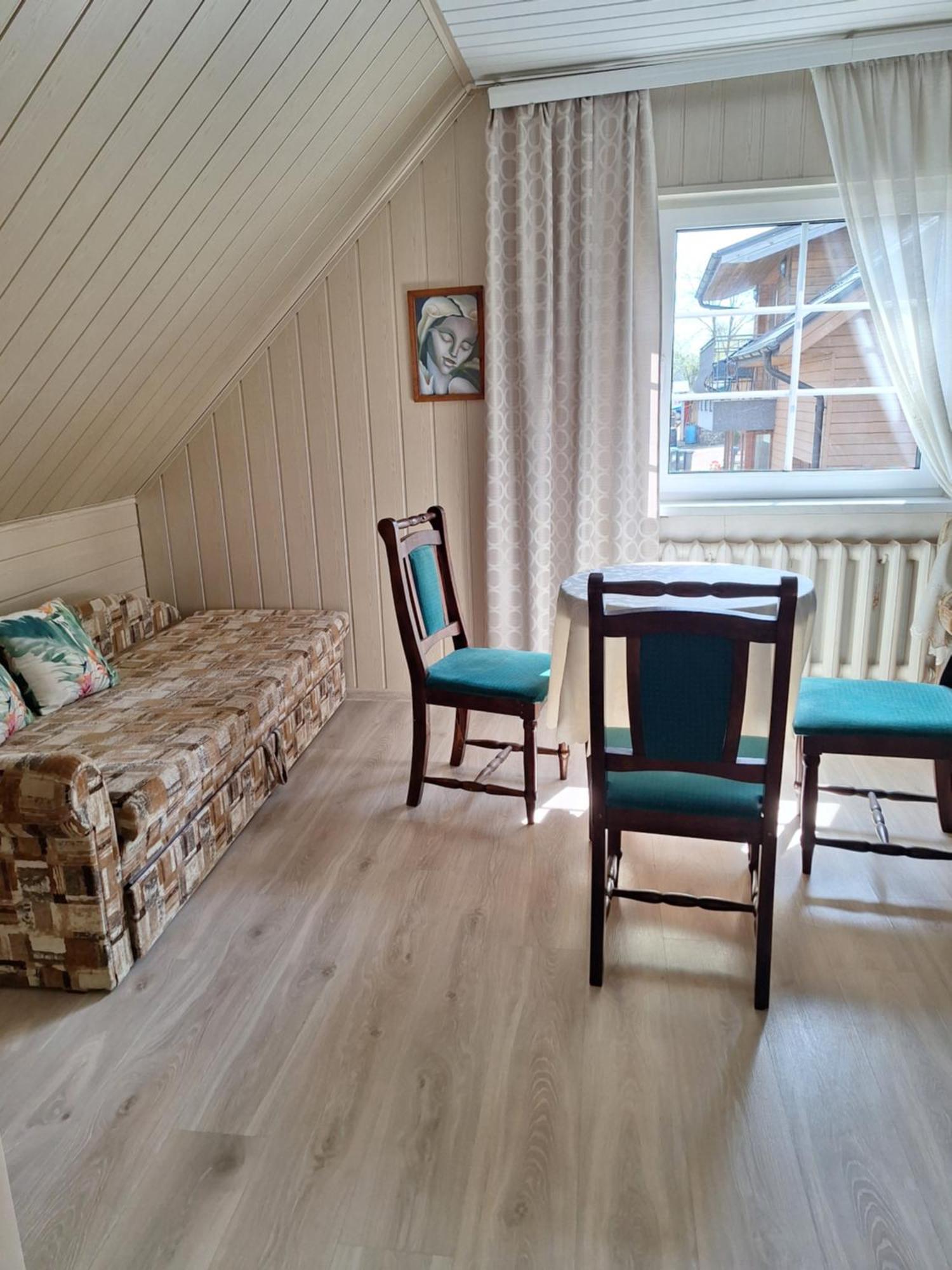 Augutes Zurlienes Apartamentai 트라카이 외부 사진