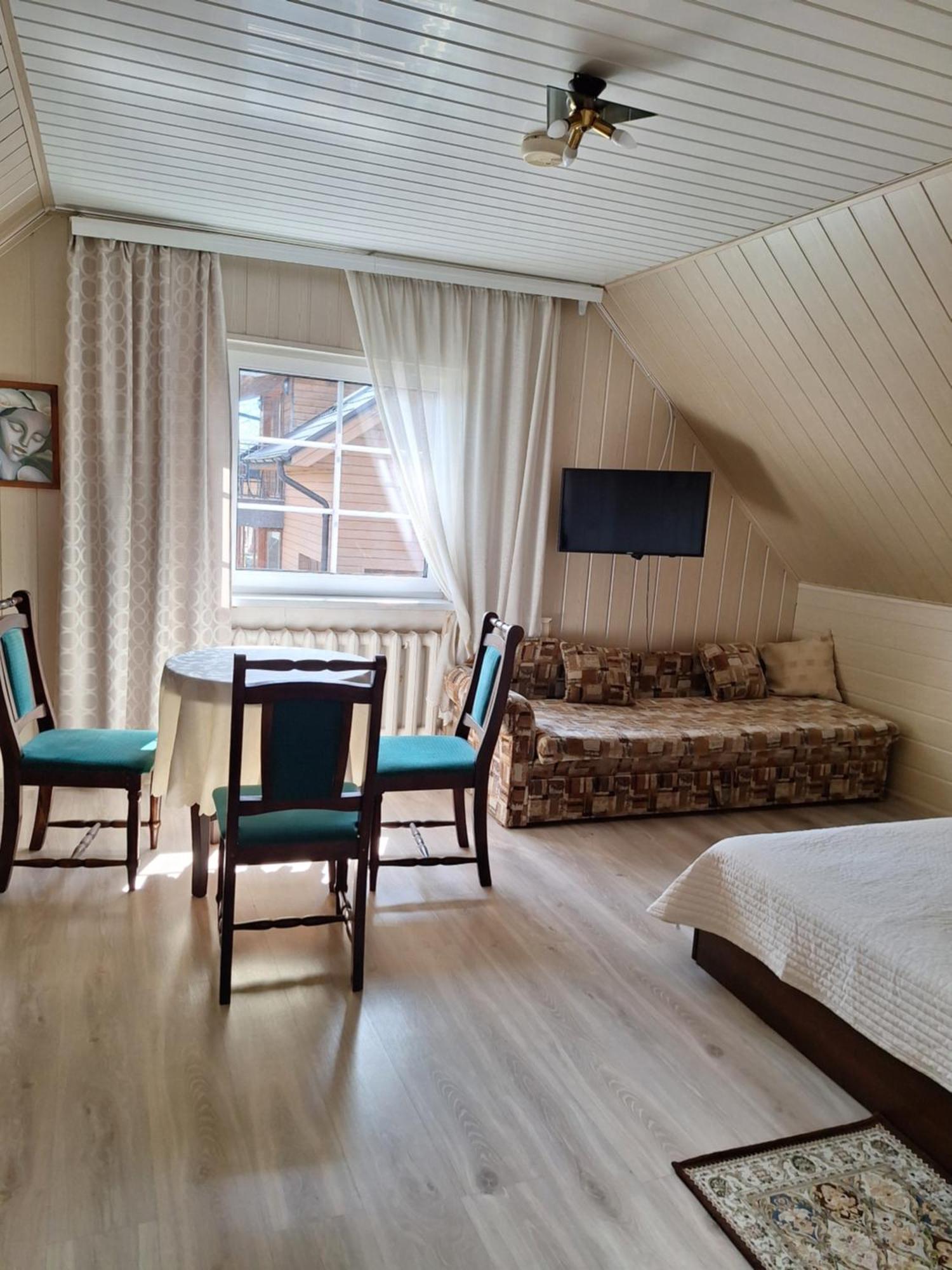 Augutes Zurlienes Apartamentai 트라카이 외부 사진